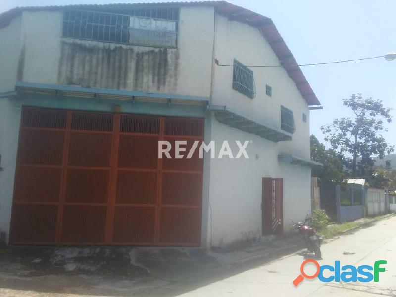 RE/MAX PARTNERS Vende Galpón en el Sector Maoma, Guacara