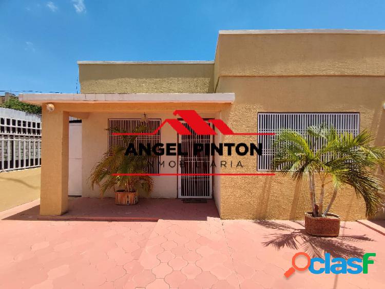 CASA VENTA AV LAS DELICIAS MARACAIBO API 2100