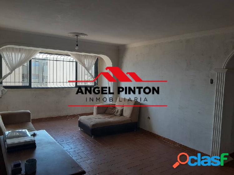 APARTAMENTO EN VENTA EN LAS TUNAS MARACAIBO API 2084