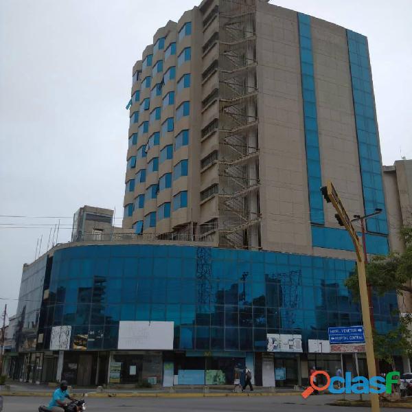 SE VENDE HOTEL EN LA 4 DE MAYO DE PORLAMAR