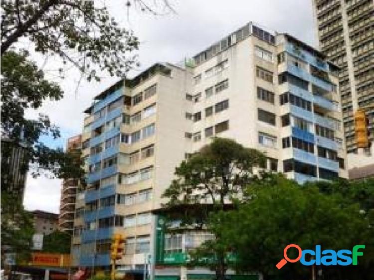 Apartamento en venta en Altamira 21-19500 Sandra W.