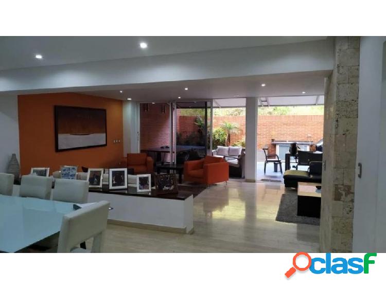 Apartamento en venta en Solar del Hatillo 22-1261 Adriana