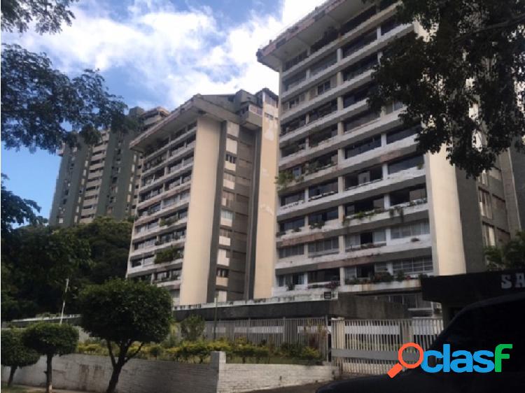 Apartamento en venta, ideal para familias numerosas, Urb