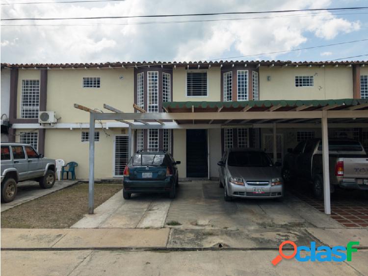 Apartamento/Casa tipo Tetra en Corinsa, Cagua