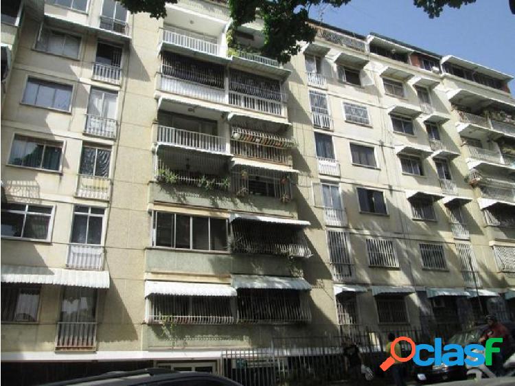 Apto.en venta en Clnas.de Bello Monte 22-9425 Sandra W.