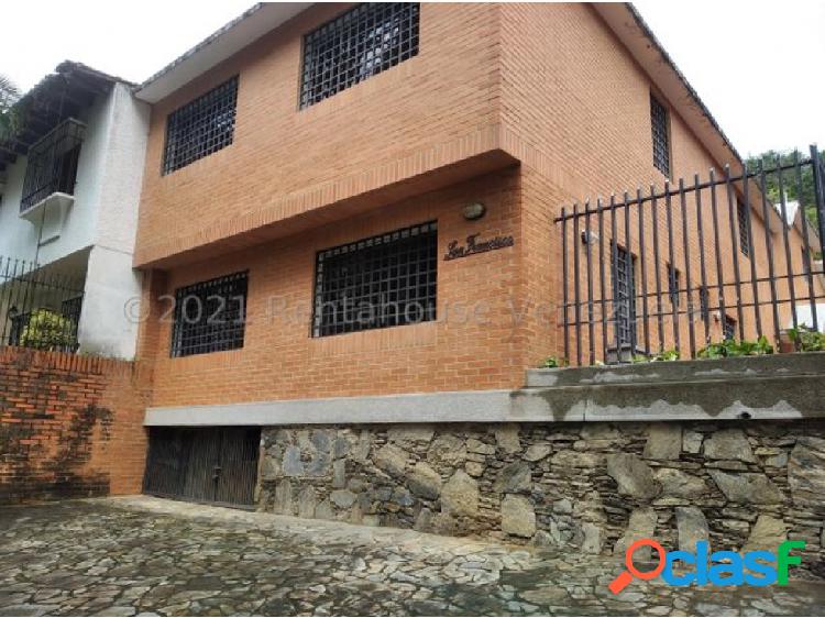 Casa en venta en Lomas de Chuao 22-8770 Adriana 04143391178