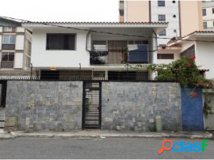 Casa en venta en Santa Eduvigis 20-6120 Caro Fermoso 0424