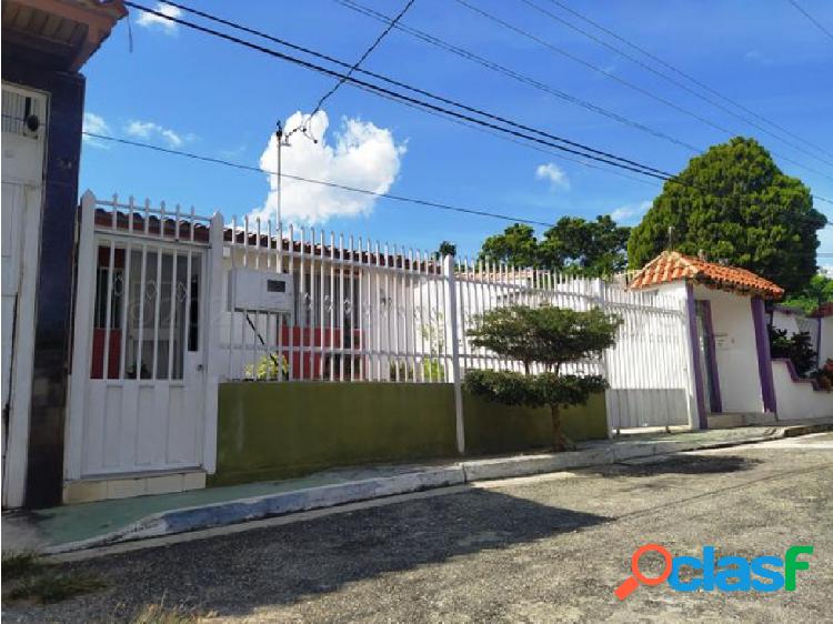 Casa en venta en Santos Borgel Cabudare Mls#21-11102 FCB