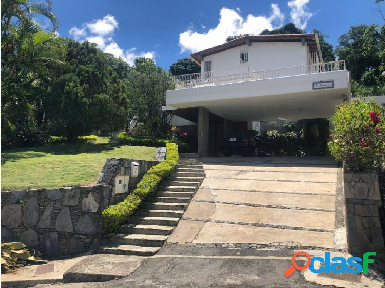 Se vende casa 550m2 4h+2s/7b/4p Prados del Este 9312