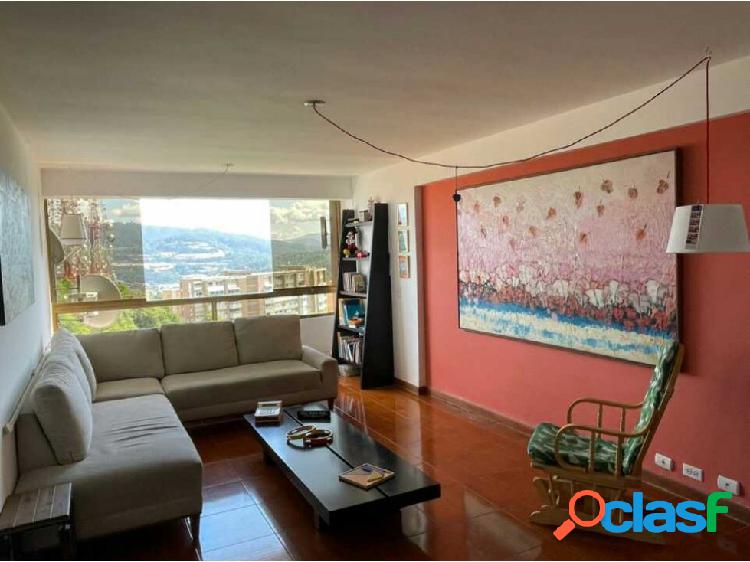 Venta de Apartamento en Colinas de Santa Mónica, Caracas.