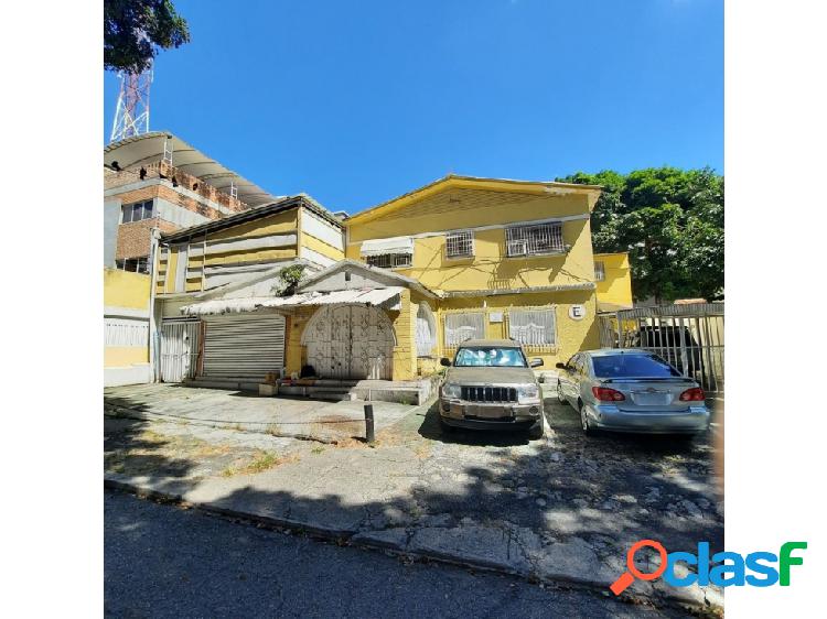 Casa comercial en Venta para remodelar en La Carlota