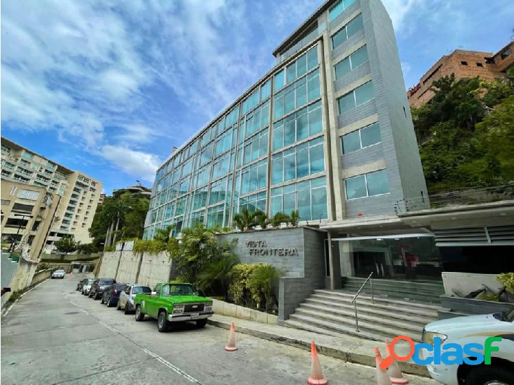 Se vende apto 171 m² -2h+s/3b+s/2p en Lomas de Las Mercedes