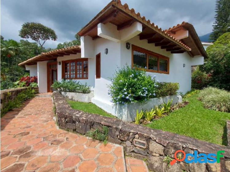 Casa de 800m2 en Palmarito en Maracay