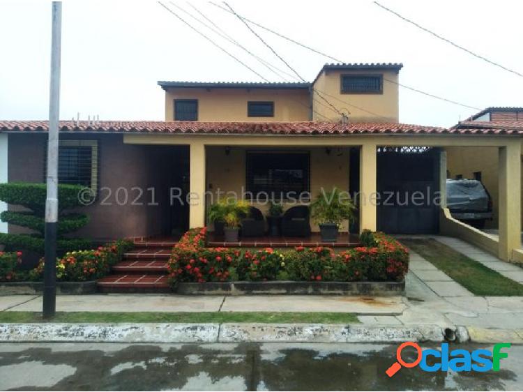 Casa en venta en El Araguaney Cabudare Mls#22-1101 fcb
