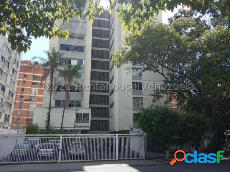 Apartamento en venta en Chuao 22-5828 Adri 04143391178