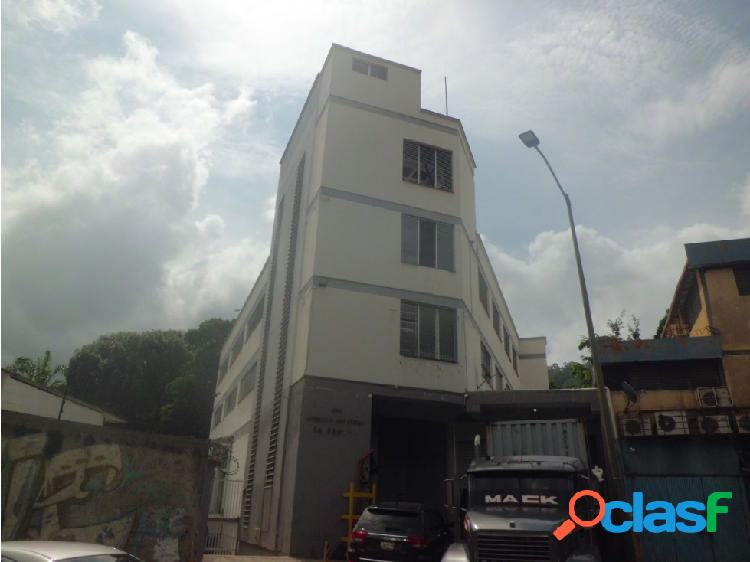 Se vende Edificio Industrial. 1217 m2. La trinidad