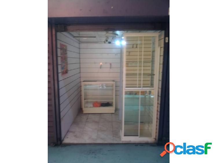 Venta Local Comercial en la Av Lara,