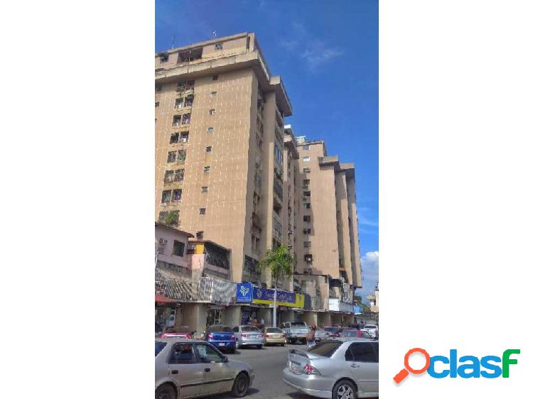 Apartamento en el Centro de Maracay Av. 19 Abril Res Centro