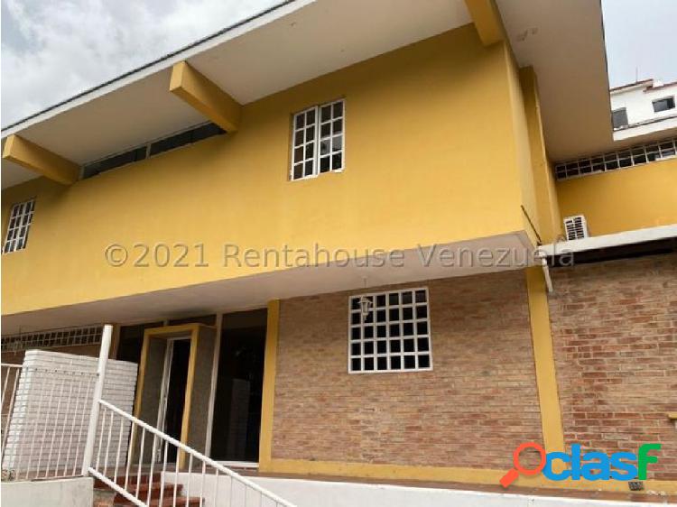 Casa En Venta en El Marques 22-12015 SJ 0414 2718174