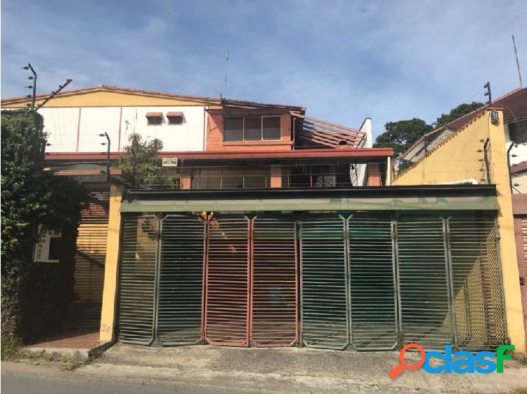 Se vende casa 260m2 7h/5b/5p La Unión 9868