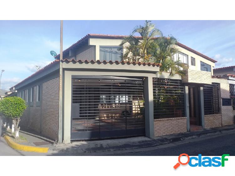 Se Vende Atractiva Casa en Castillejo Guatire