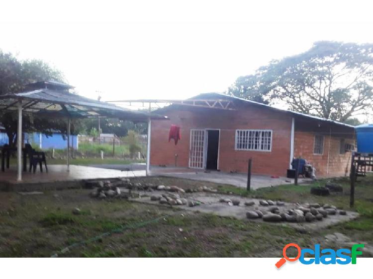 VENDO PRODUCTIVA FINCA EN BARINAS CAIMITAL