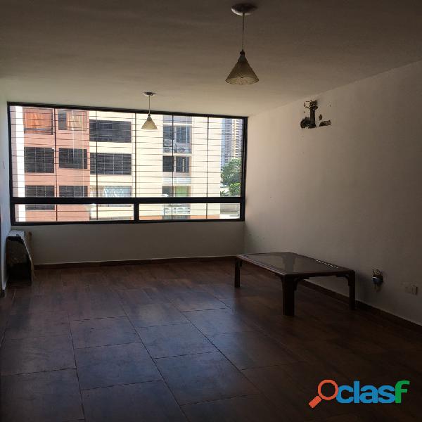 Apartamento en Urb. Valle Topacio. San Diego OBRA BLANCA