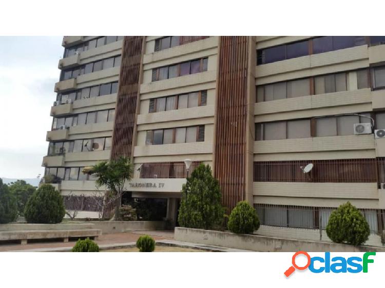 Apartamento en venta en La Tahona 21-12810 Sandra W.