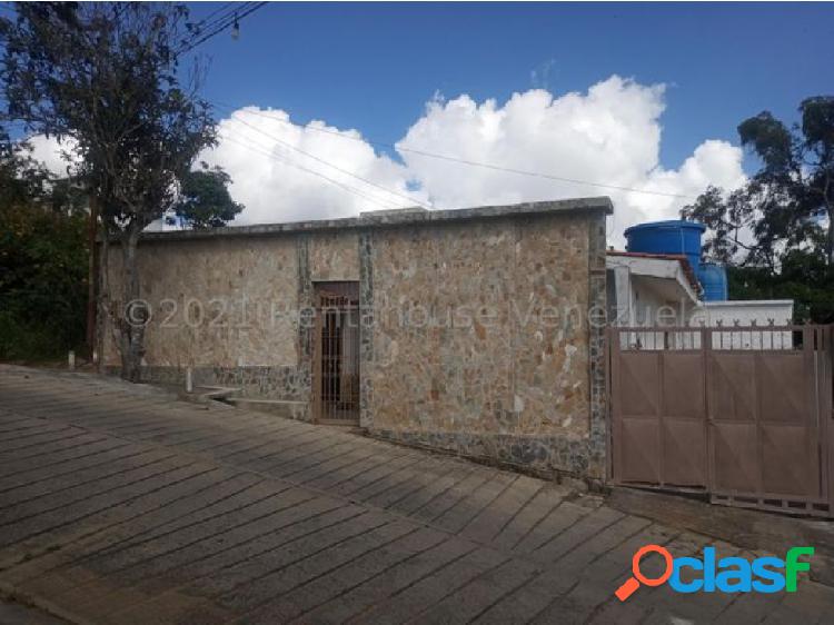 Casa en venta en el Junquito 22-12615 AP 04149149701