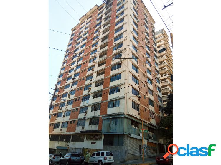 SE VENDE APARTAMENTO EN EL CENTRO DE VALENCIA