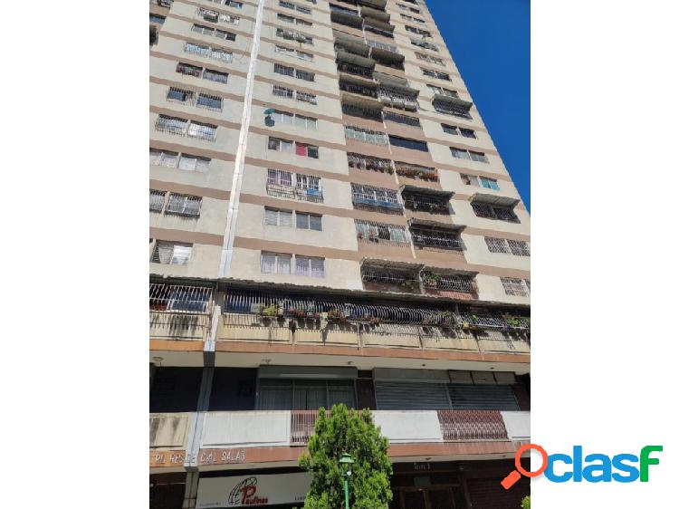 APARTAMENTO EN EL CENTRO DE CARACAS