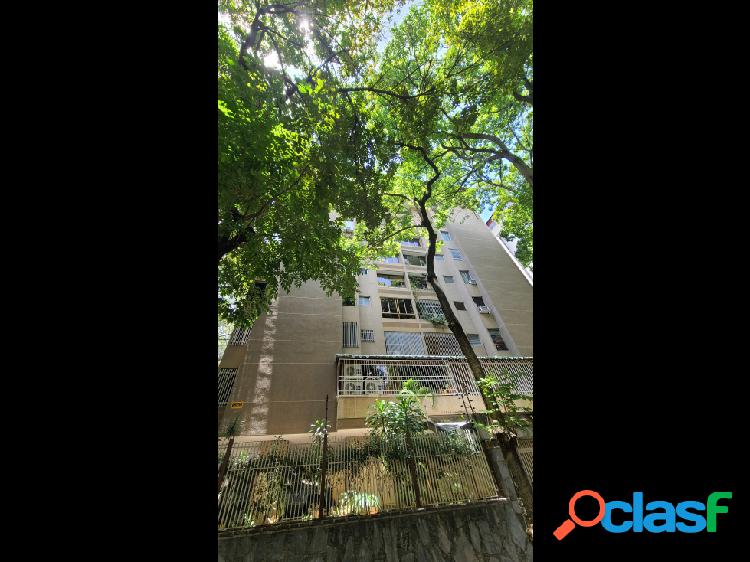 APARTAMENTO REMODELADO CON EXCELENTE DISTRIBUCION