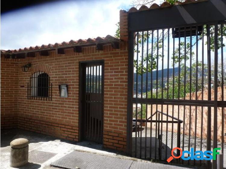 VENTA TOWNHOUSE.-LOMAS LA