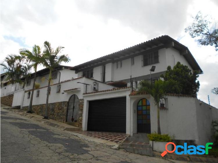 Casa en Venta en La Trinidad 20-19661 Adri 04143391178