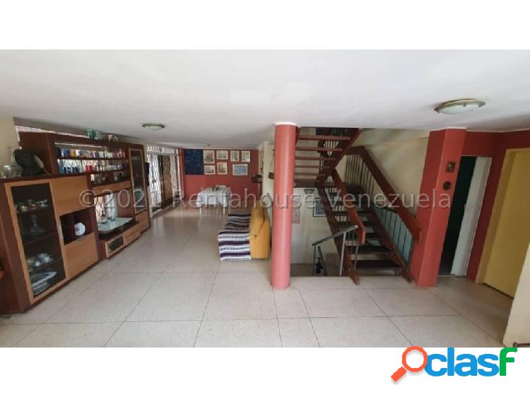 Casa en venta en Clnas.de Bello Monte 22-8129 Sandra W