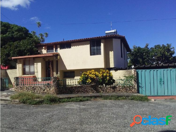 Casa en venta en El Pedregal Barquisimeto Mls#22-7230 fcb