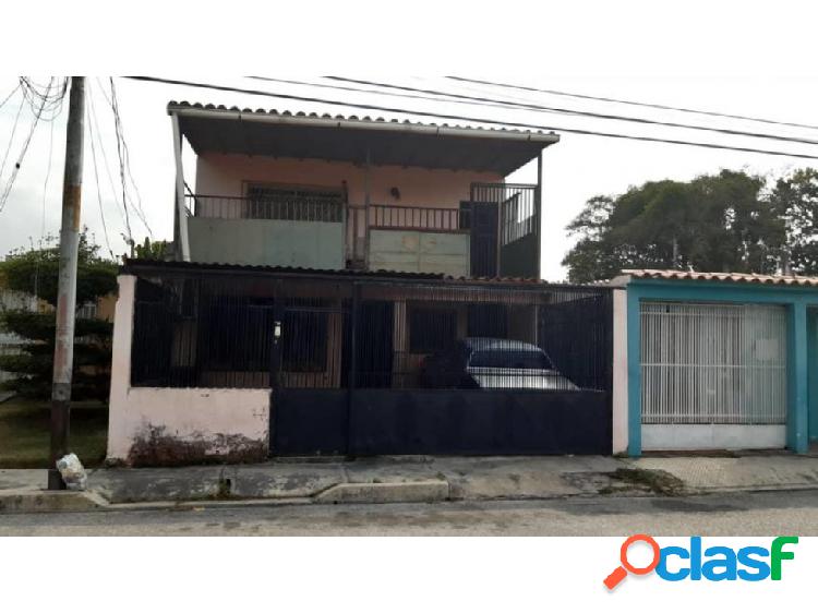 Casa en venta en El Trigal Cabudare Mls#21-10107 FCB