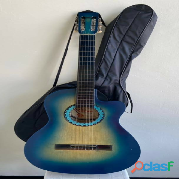 HERMOSA GUITARRA EN VENTA