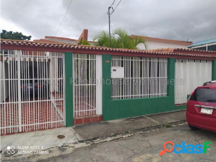 Casa en venta en El Este de Barquisimeto Mls#21-22949 fcb