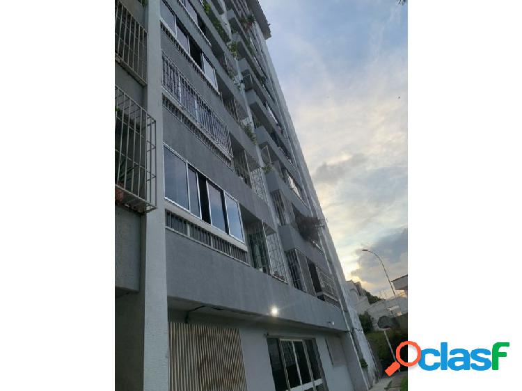 Vendo apartamento 130m2 4h/3b/1pe El Marqués 0760