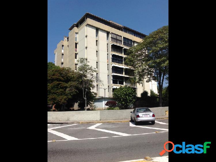 Venta apto 112m2 3h/2b/2p Cumbres de Curumo Cod. 4628