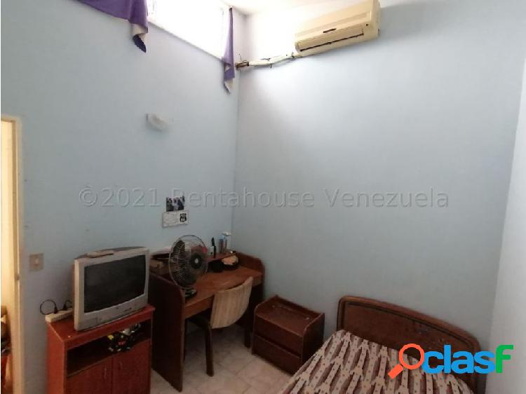 Casa en venta en La Mora Cabudare Mls# 22-4176 FCB