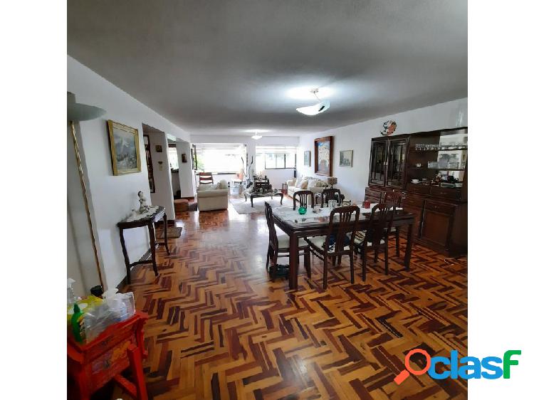 Apartamento En Venta Santa Ines 4H+S/ 4B/ 2P