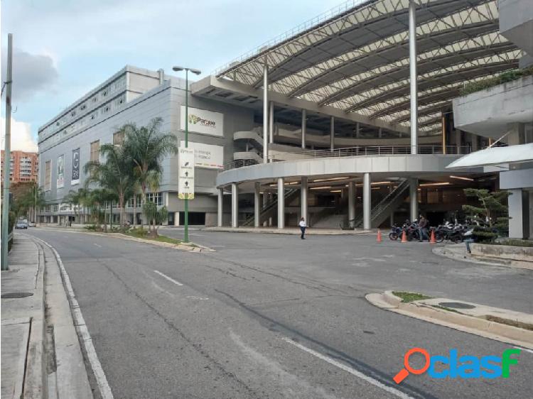 Se vende Local Comercial 220m² en Cerro Verde