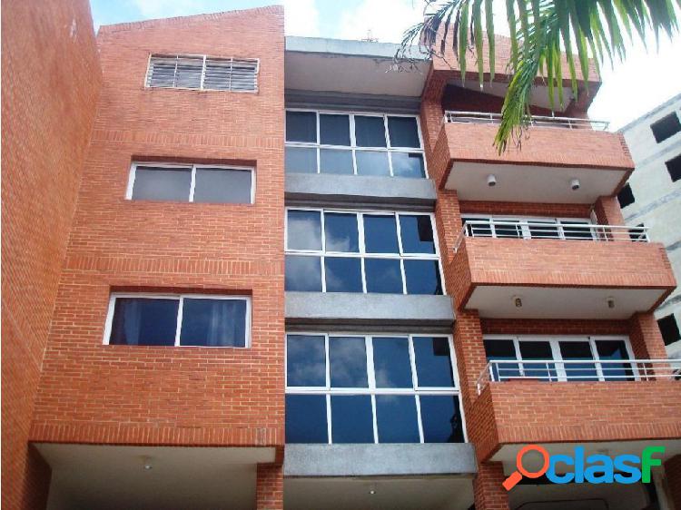 Se vende apto 110m2 2h/2b/2p Loma Linda 7550