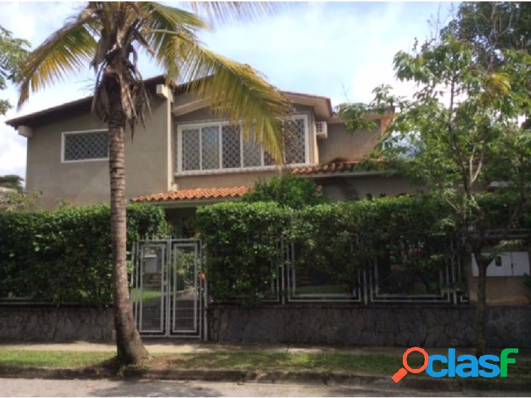 Se vende casa 387m2 7h+s/6b/3p La Floresta 5995