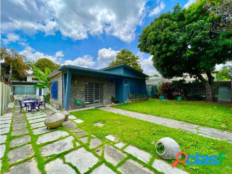 Se vende casa 610m² 5h+s∕3b+s∕4p en La Floresta