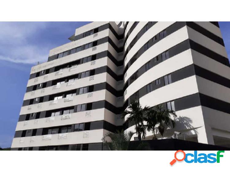 VENDO HERMOSO APARTAMENTO EN RES OMEGA 94MTS EQUIPADO