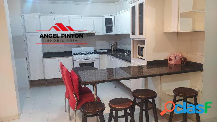 APARTAMENTO EN ALQUILER AV MILAGRO NORTE MARACAIBO API 2460