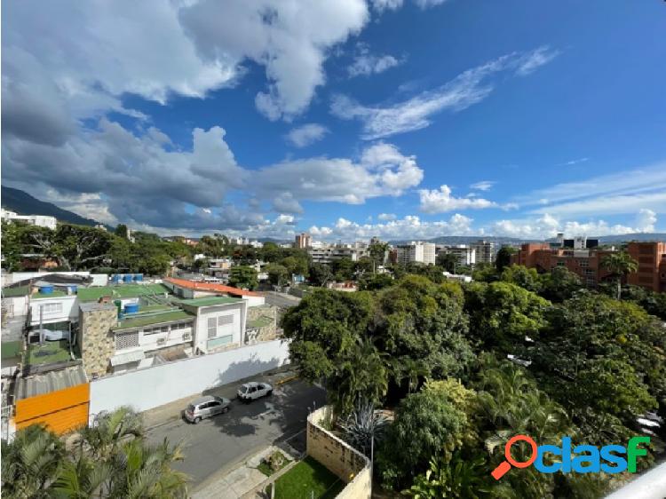 Ofrezco en VENTA, apt en la 6ª transv de ALTAMIRA - 190m -